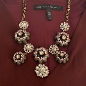 Pretty and unique fashion statement necklace